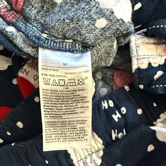 Old Navy Santa Print Pajama Pants - Navy and Red - Picture 5 of 5